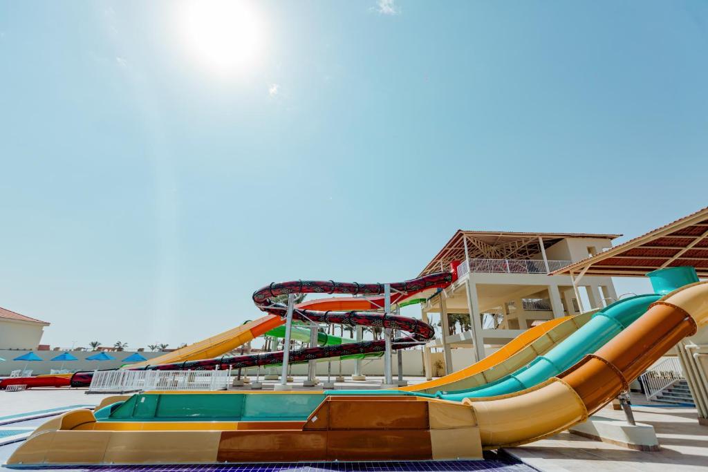 فندق دانا بيتش ريزورت الغردقة