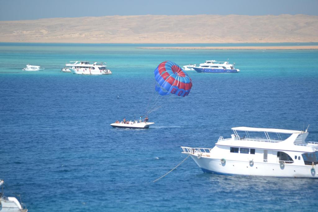 ديكسون روما الغردقة