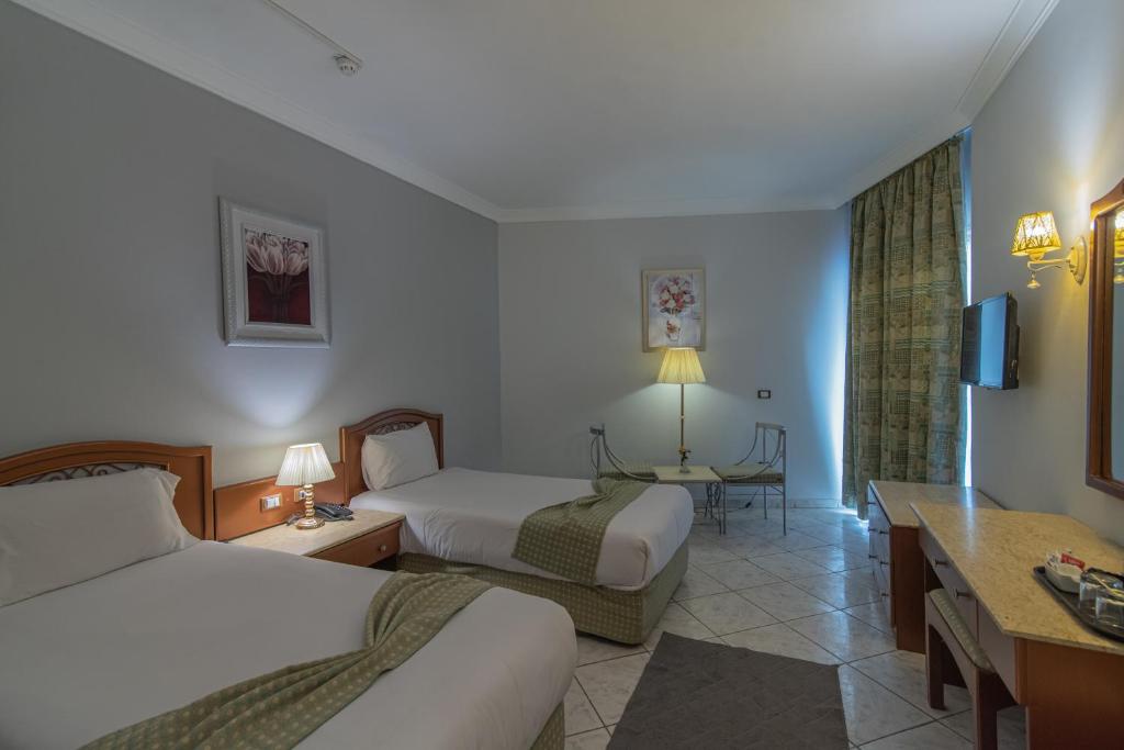 ديكسون روما الغردقة