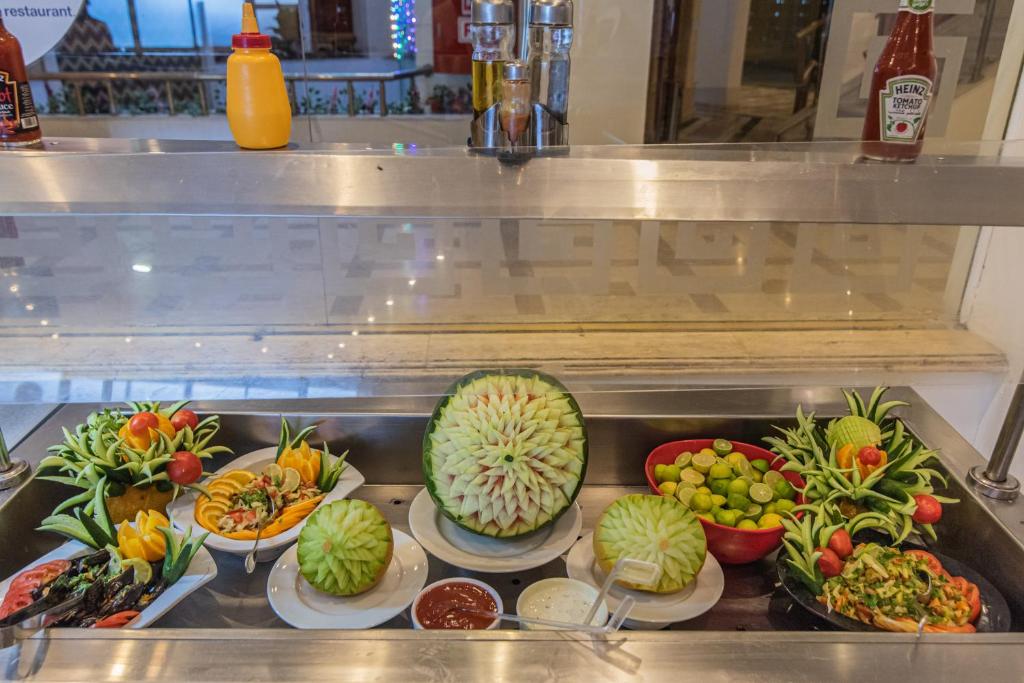 ديكسون روما الغردقة