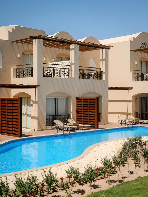 منتجع إيبروتيل ريد سينا شرم الشيخ