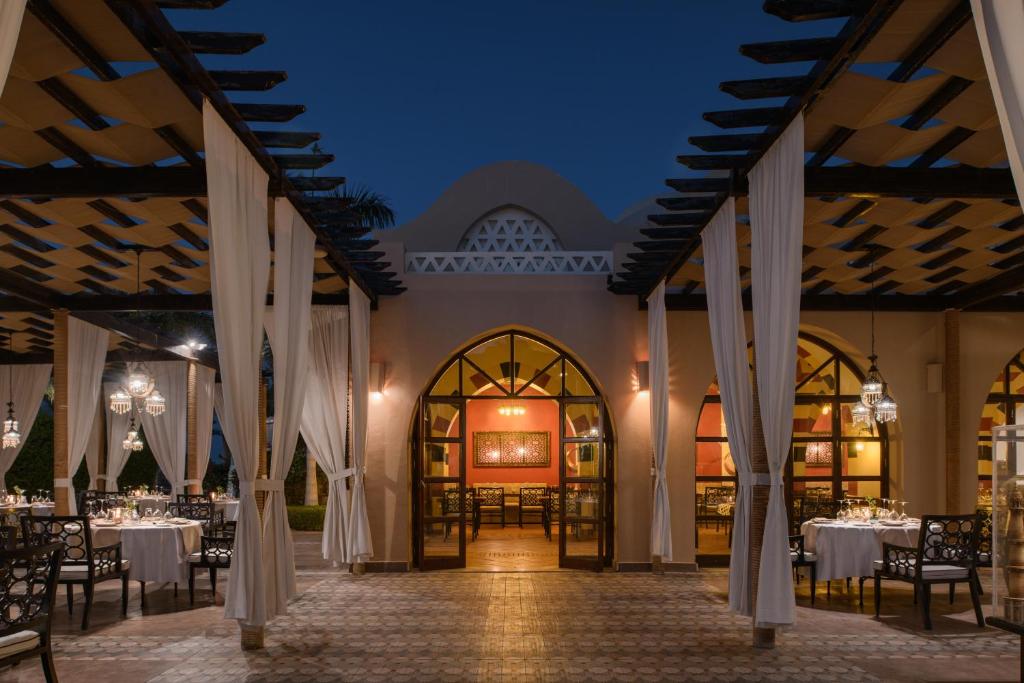 منتجع إيبروتيل ريد سينا شرم الشيخ