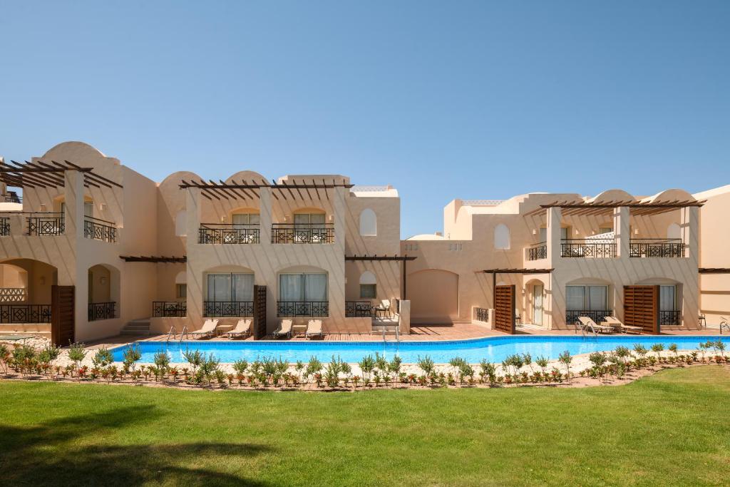 منتجع إيبروتيل ريد سينا شرم الشيخ